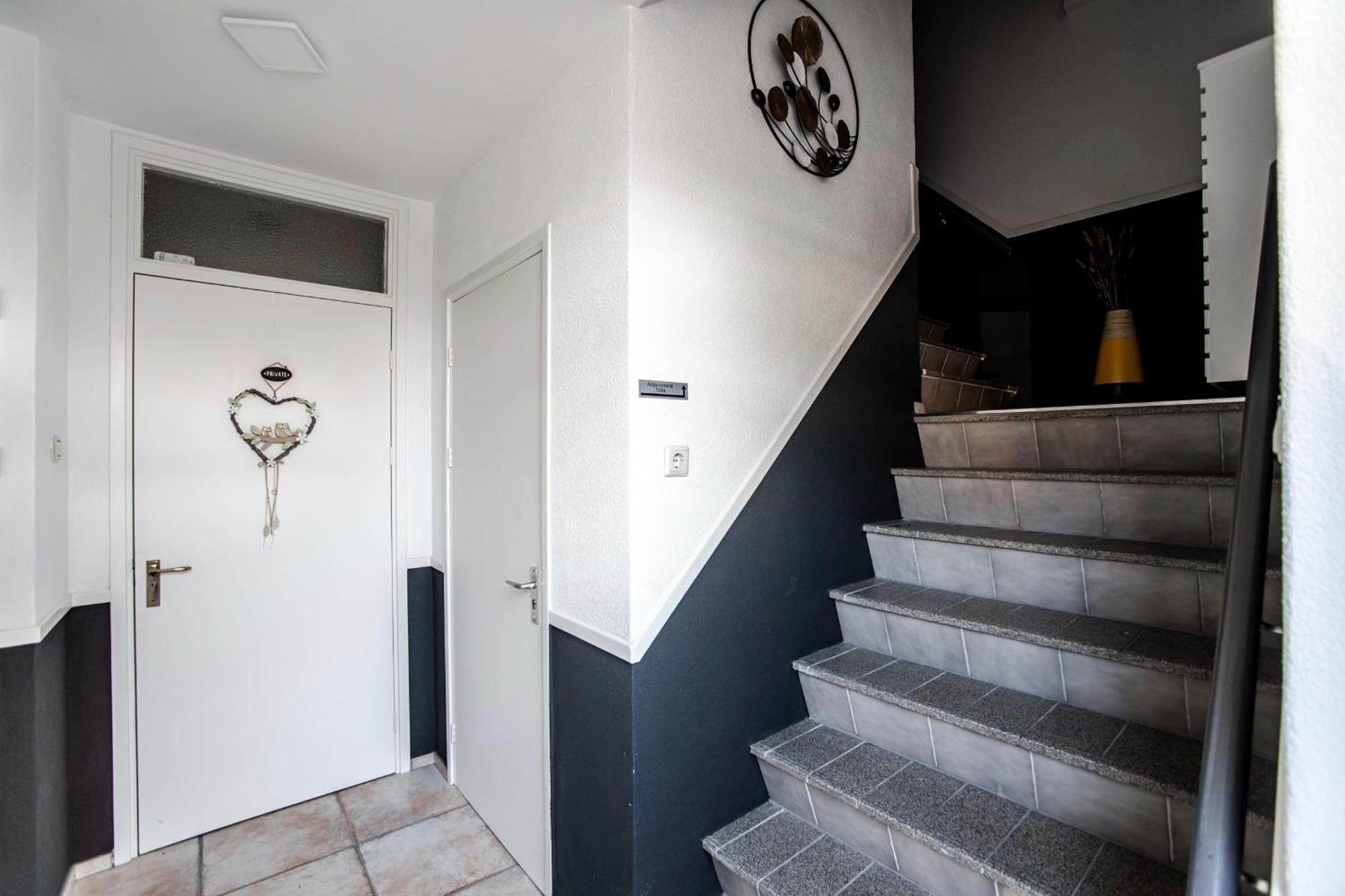Studio Tara At The Beach With Private Parking Zandvoort Exterior photo