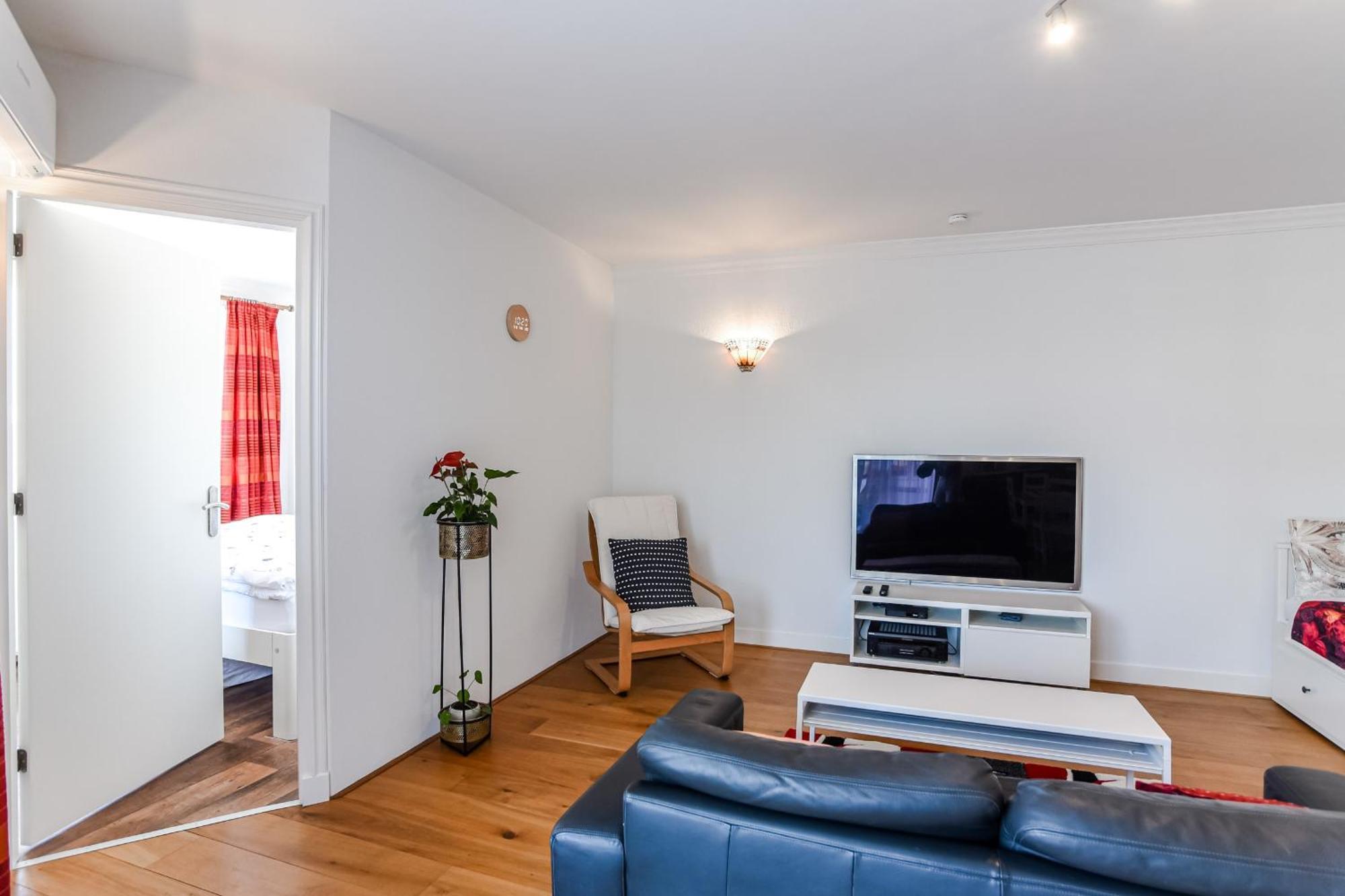 Studio Tara At The Beach With Private Parking Zandvoort Exterior photo