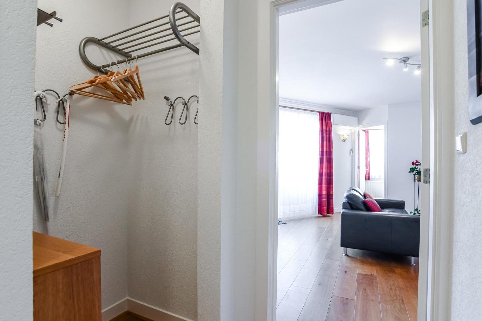 Studio Tara At The Beach With Private Parking Zandvoort Exterior photo